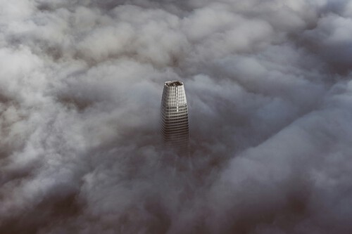 Salesforce va a contratar a 2.000 empleados "por culpa" de la IA. Es un mensaje para quienes creen que la IA solo destruirá empleo